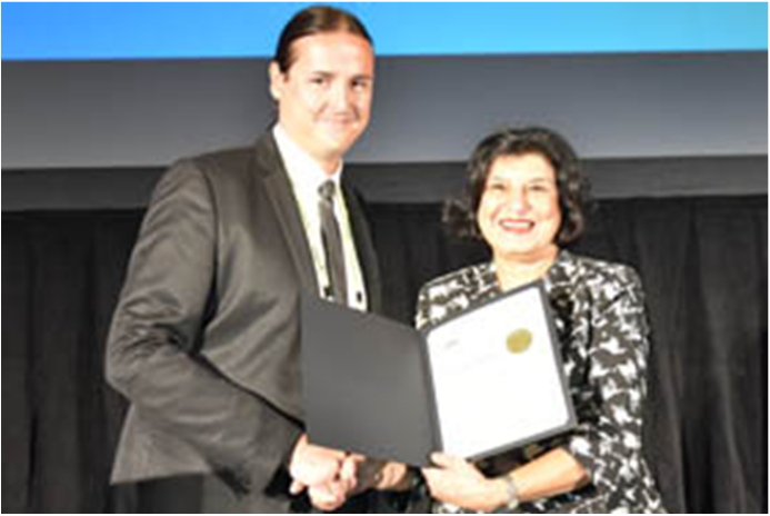 Zum Artikel "01.09.2016: „Best Student Paper Award“ der SPIE (The International Society for Optical Engineering) an Thomas Reitberger vergeben"