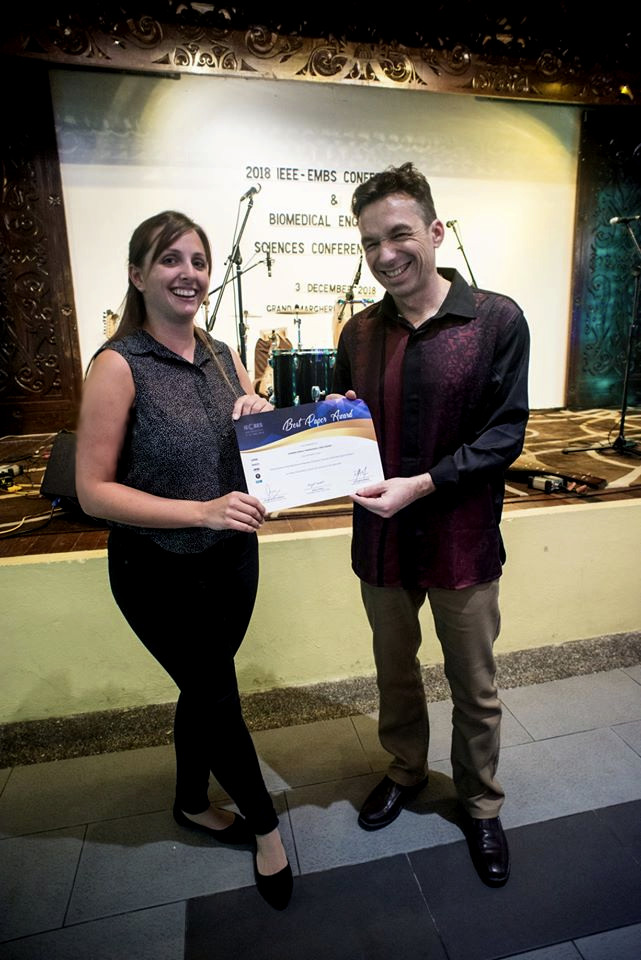 Zum Artikel "03.12.2018: Best Paper Award der IEEE IECBES 2018 in Kuching|Malaysia für Hannah Riedle"