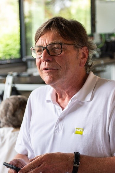 Zum Artikel "01.07.2019: Langjähriger Laborleiter Wilhelm Weller „geht vom Netz“"