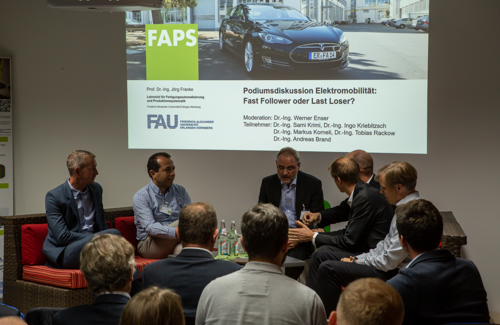 Zum Artikel "11.10.2019: FAPS Alumni Networking Event (FANE) 2019 vernetzt Ehemalige und Aktive"