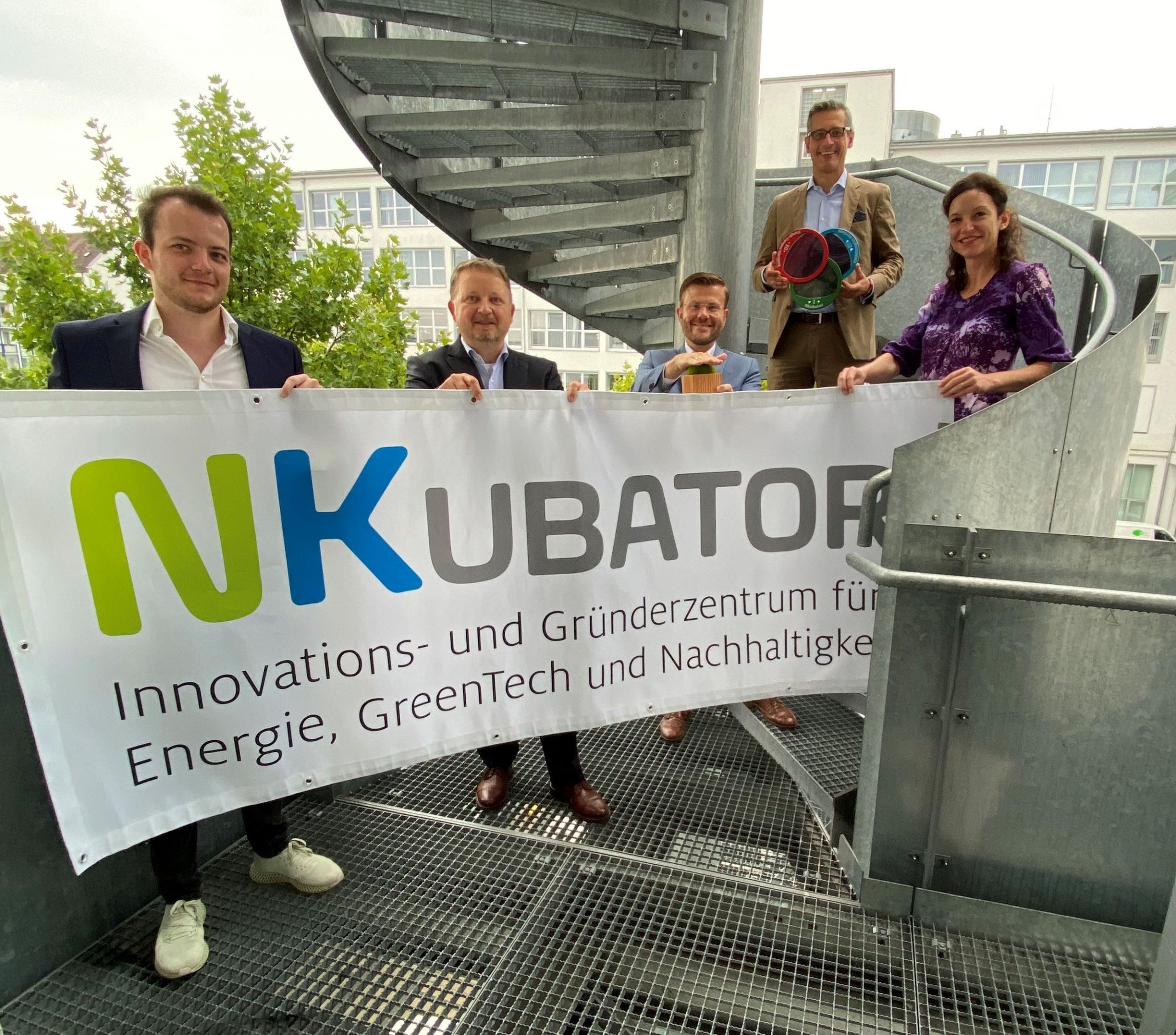 Zum Artikel "13.08.2021: Start des neuen Innovations- und Gründungszentrums “NKubator”"