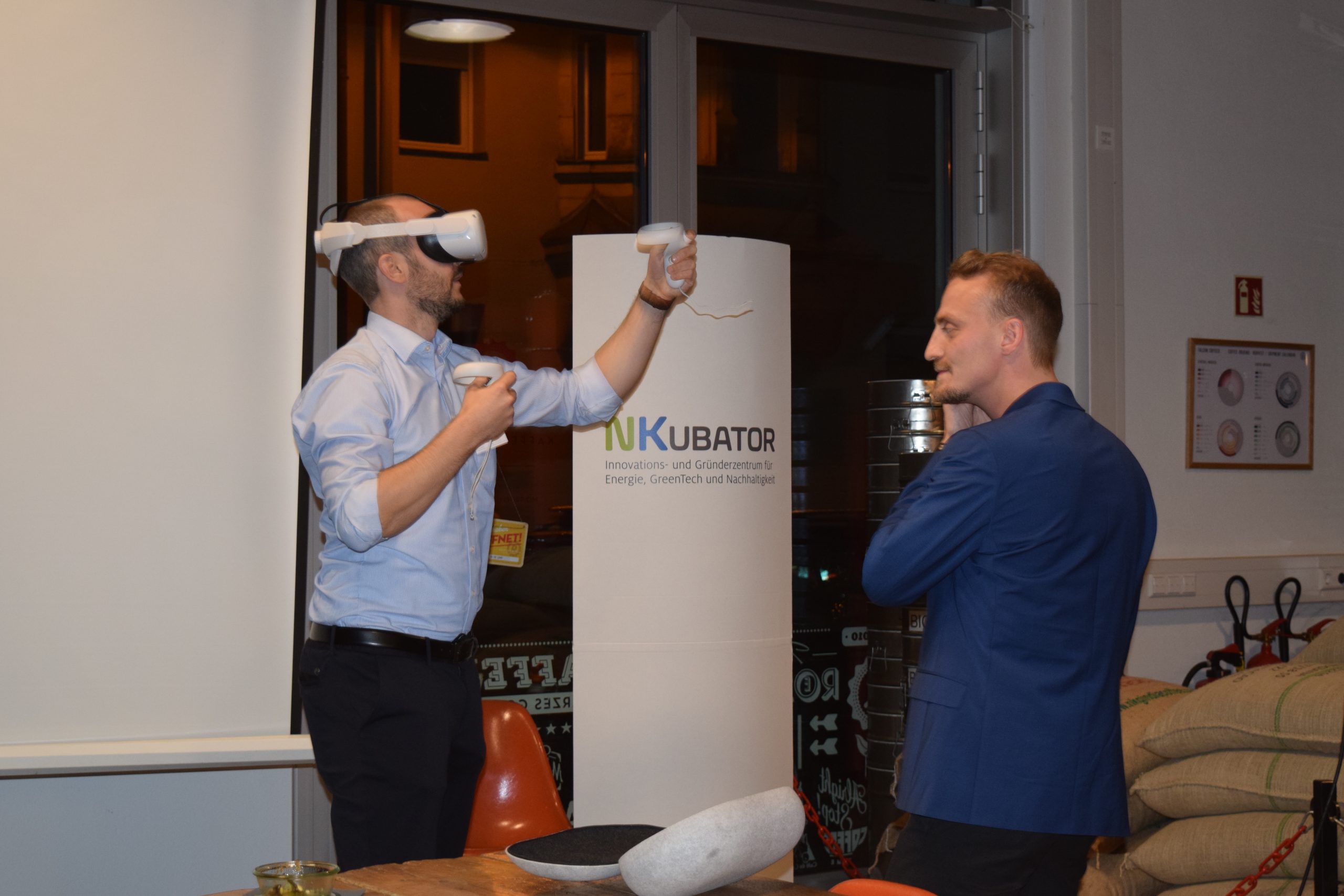 Zum Artikel "28.09.2022: Erfolgreicher IdeenPitch im NKubator"
