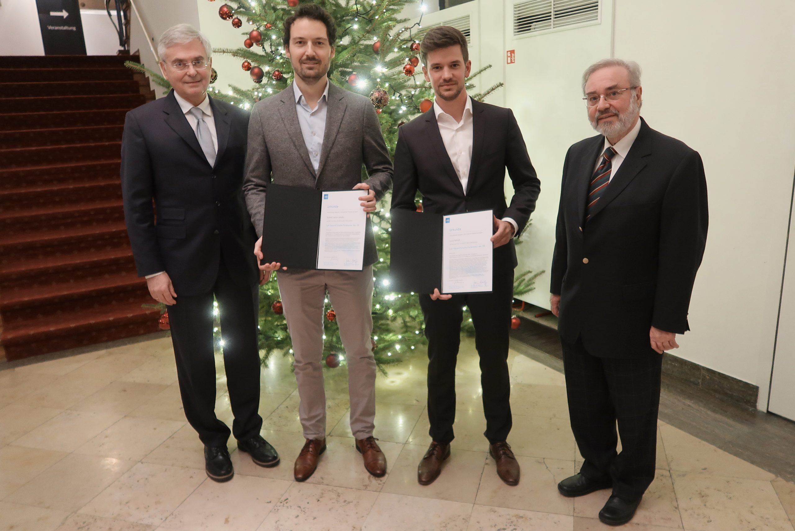 Zum Artikel "30.11.2022: VDI verleiht CES-Förderpreis an Lucas Janisch"