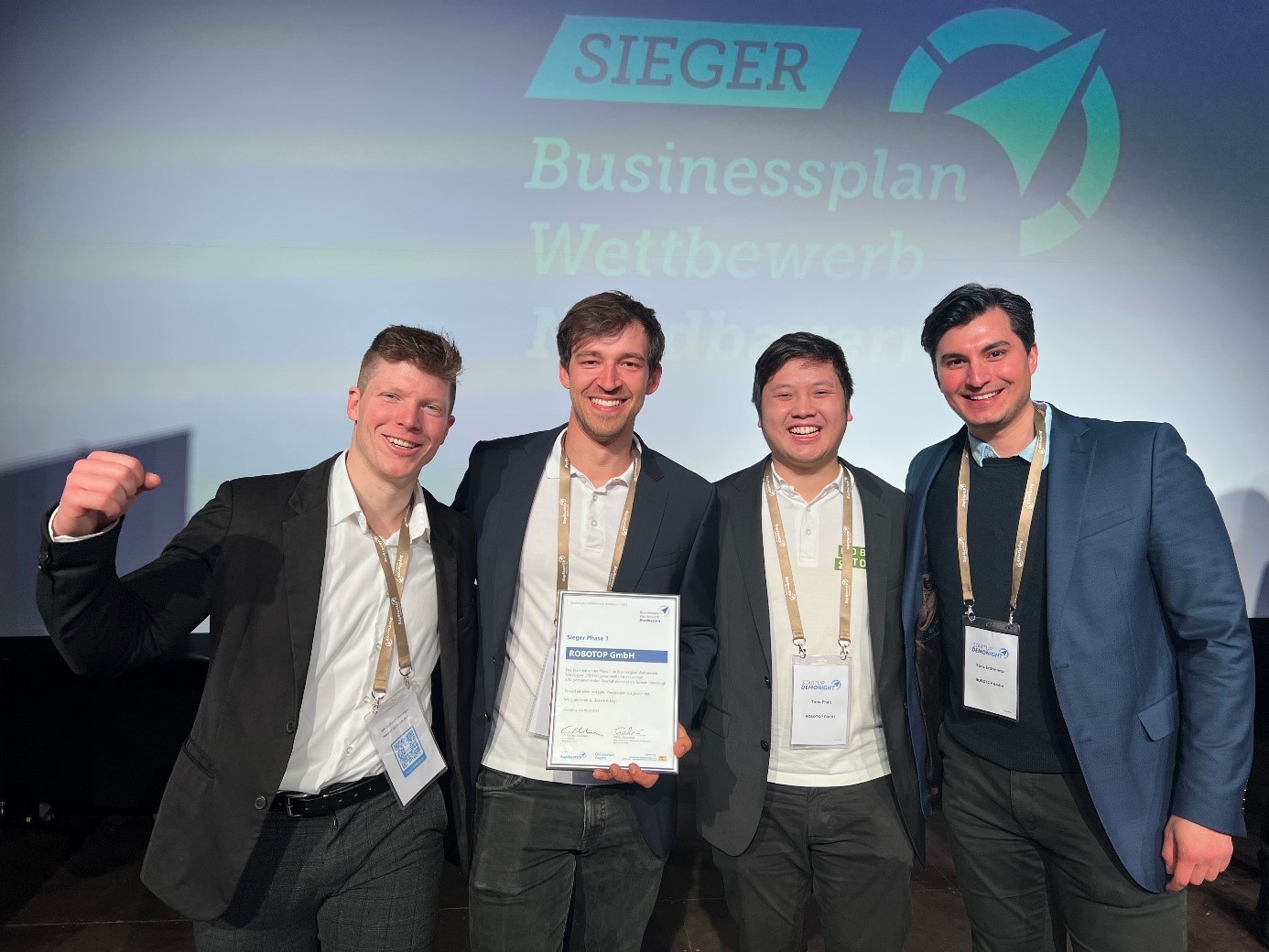 Zum Artikel "08.03.2023: FAPS-Ausgründung ROBOTOP gewinnt Businessplanwettbewerb Nordbayern von BayStartUP"