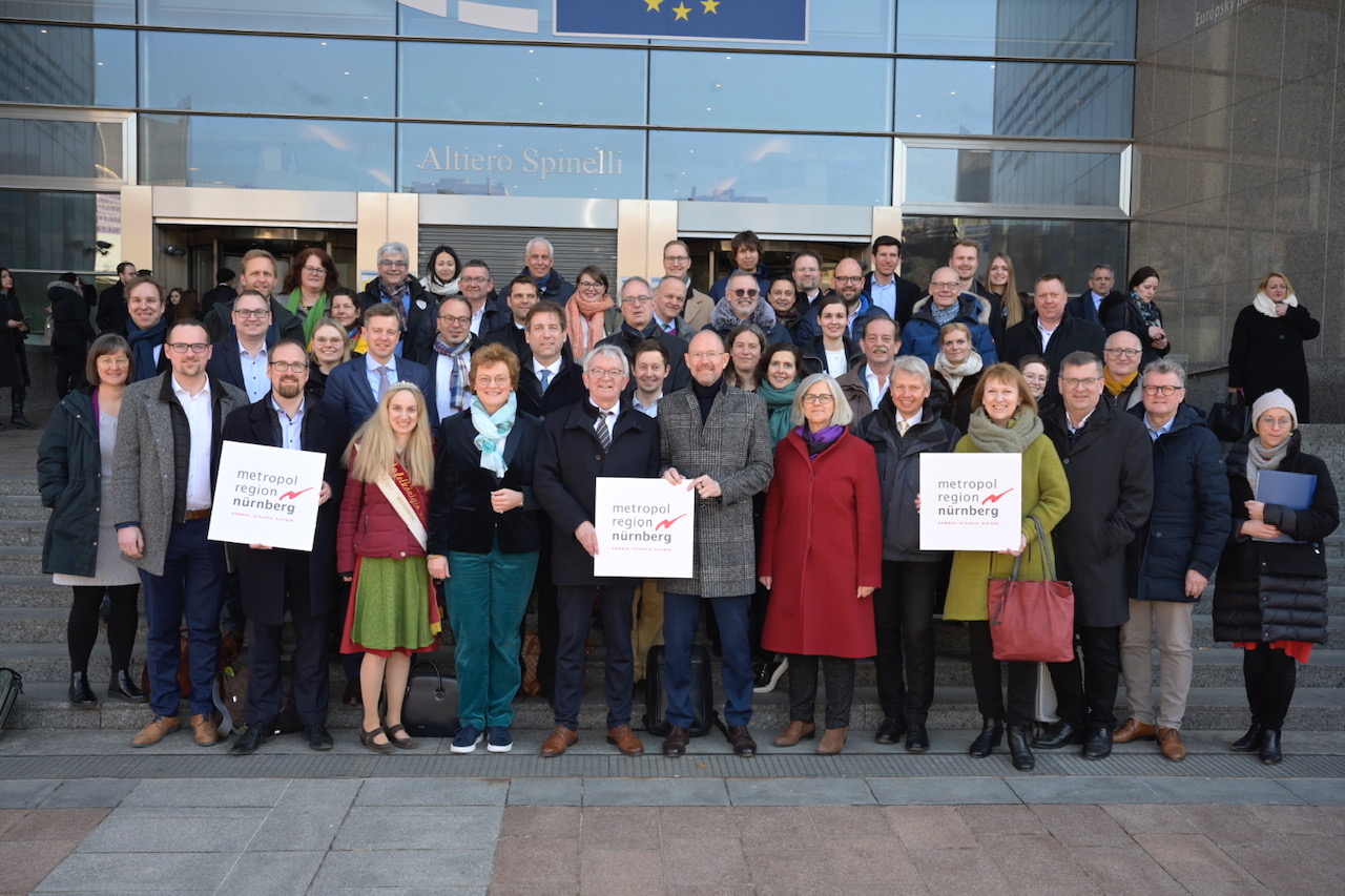 Zum Artikel "28.02.-01.03.2023: Lehrstuhl FAPS stellt innovative Forschungsprojekte bei der EU-Delegationsreise der Metropolregion Nürnberg nach Brüssel vor"