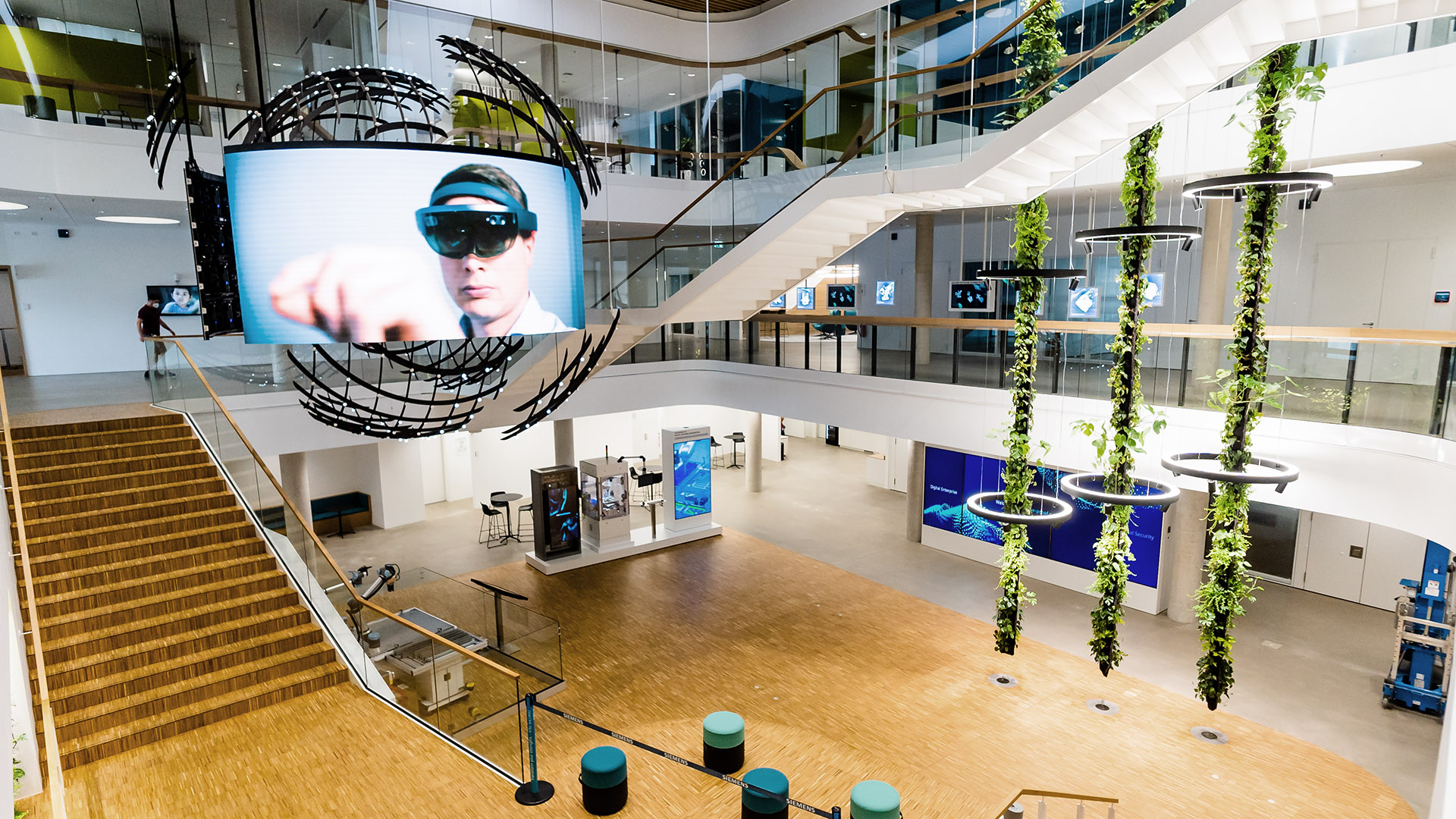 Zum Artikel "07.08.2023: Anmeldung für FAPS Alumni Networking Event am 13. Oktober 2023 gestartet"