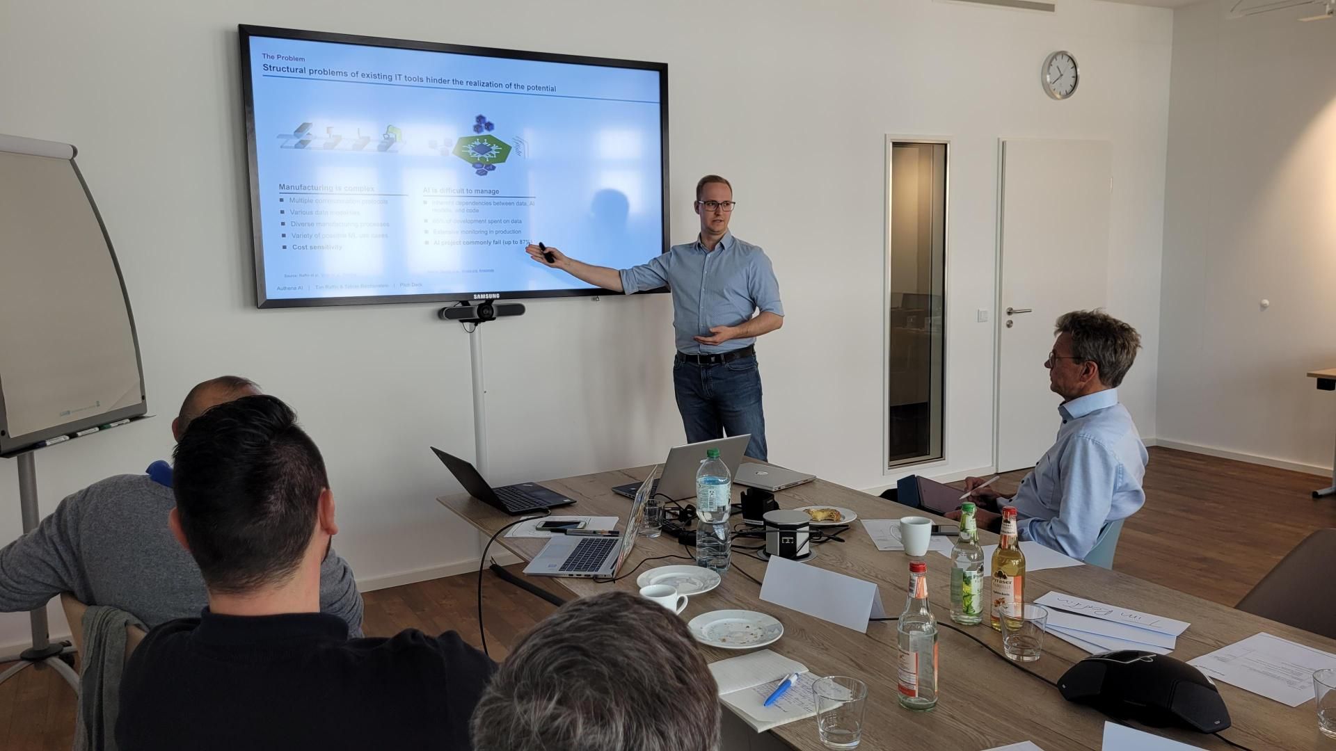 Zum Artikel "16.10.2023: BayStartUP-Workshop zur Förderung von Start-ups des FAPS"