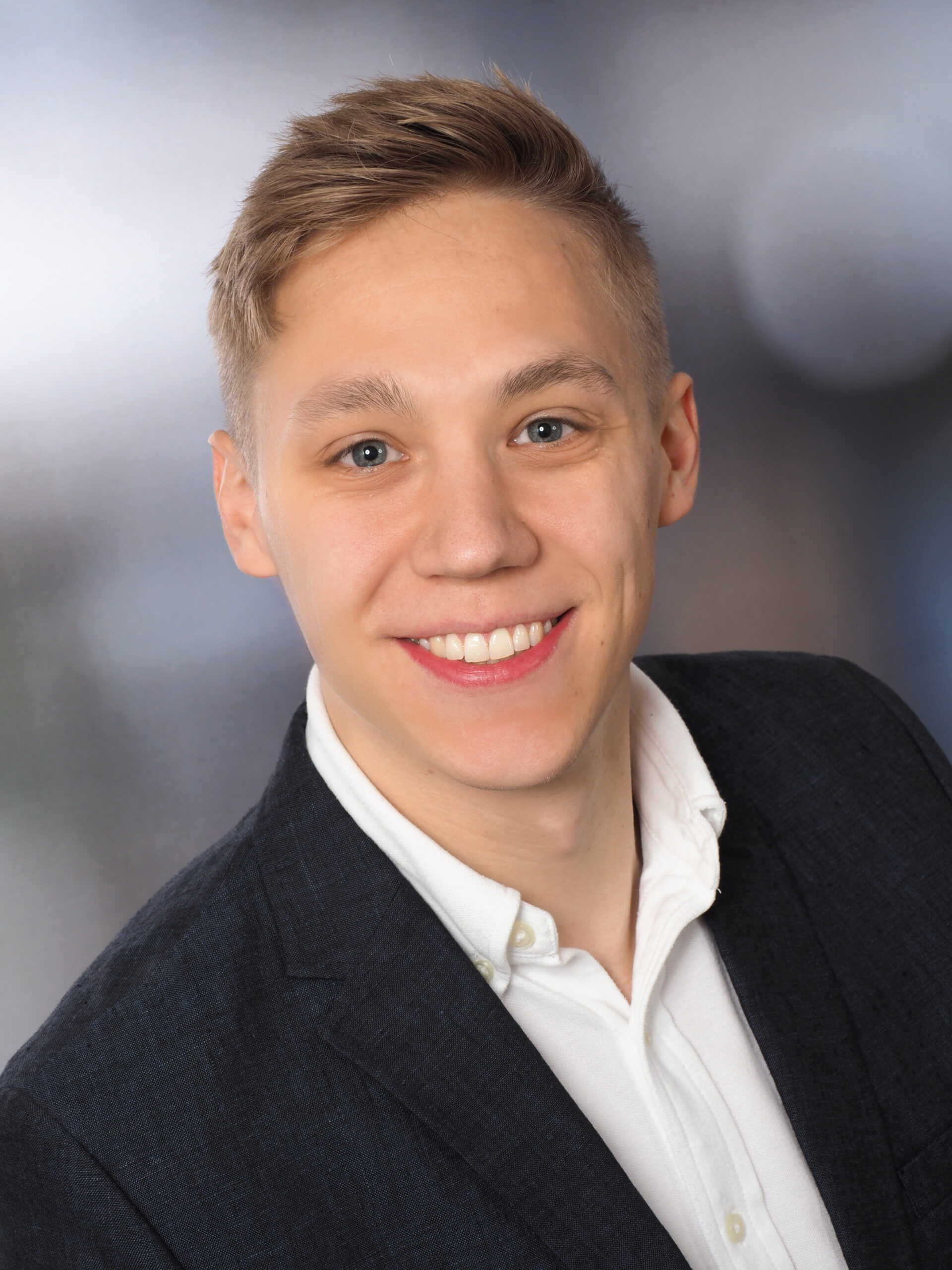 Zum Artikel "01.10.2023: Neuer Mitarbeiter am Lehrstuhl FAPS | Christopher Sowinski, M.Sc."