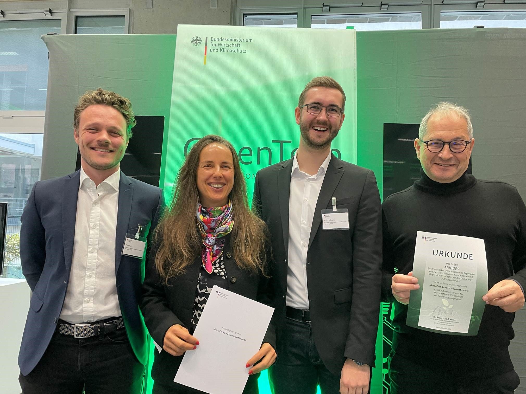 Zum Artikel "26.10.2023: Forschungsprojekt “ARKIDES” gewinnt Förderung beim GreenTech Innovationswettbewerb"