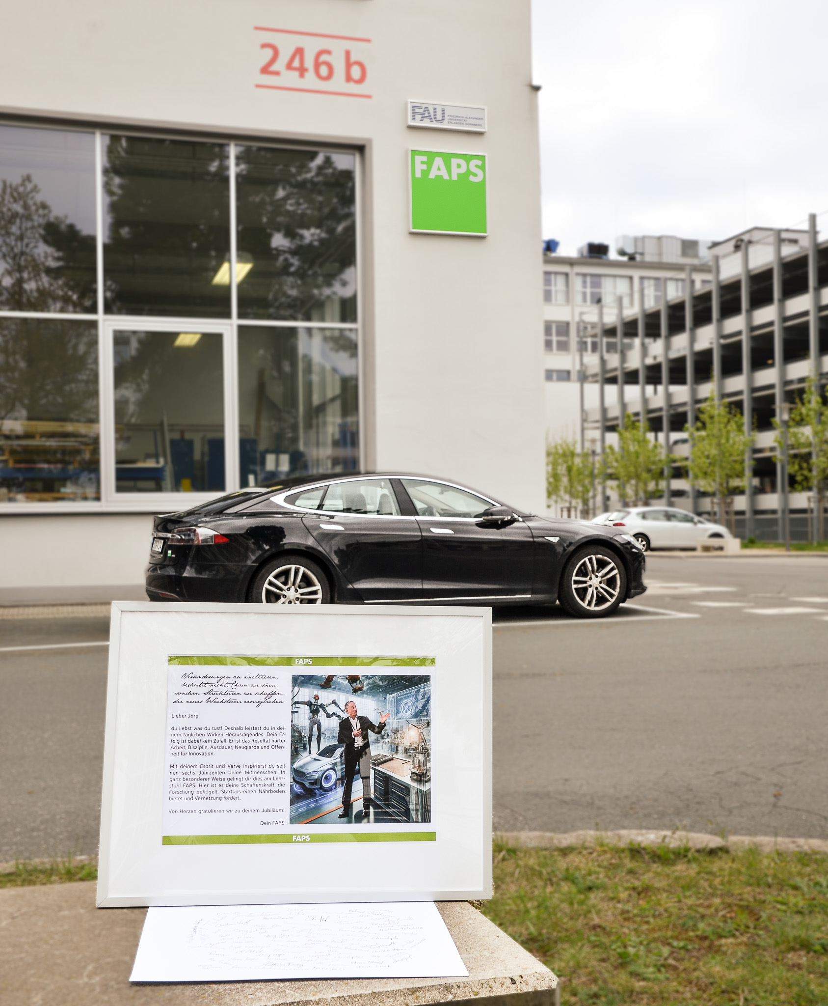Zum Artikel "30.04.2024: Runder Geburtstag von Lehrstuhlinhaber Prof. Dr.-Ing. Jörg Franke"
