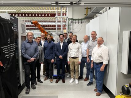 Zum Artikel "14.05.2025: Kick-Off für das Forschungsprojekt EdgeAI4DC"